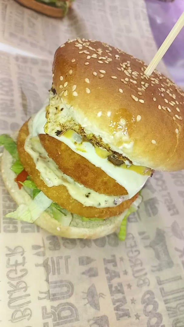 M BURGER · Photos 7